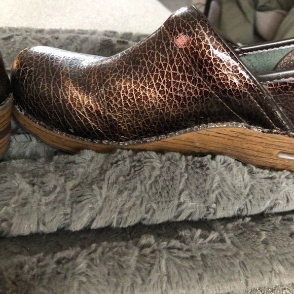 Dansko Brown Metallic Clogs Nursing Shoes: Size 9/40 - Picture 12 of 14